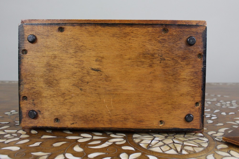 Early 20th Century Arts & Crafts Walnut Box View VII