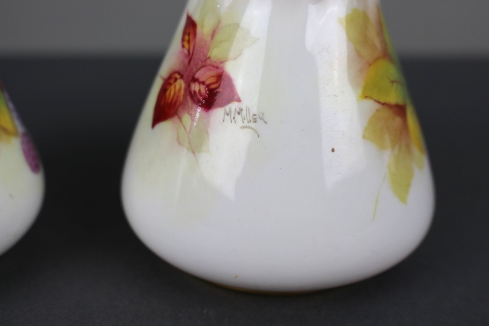 A pair of small white porcelain vases with wavy gilded rims, hand-painted with ripe blackberries, blossoms, and autumn foliage. View VII