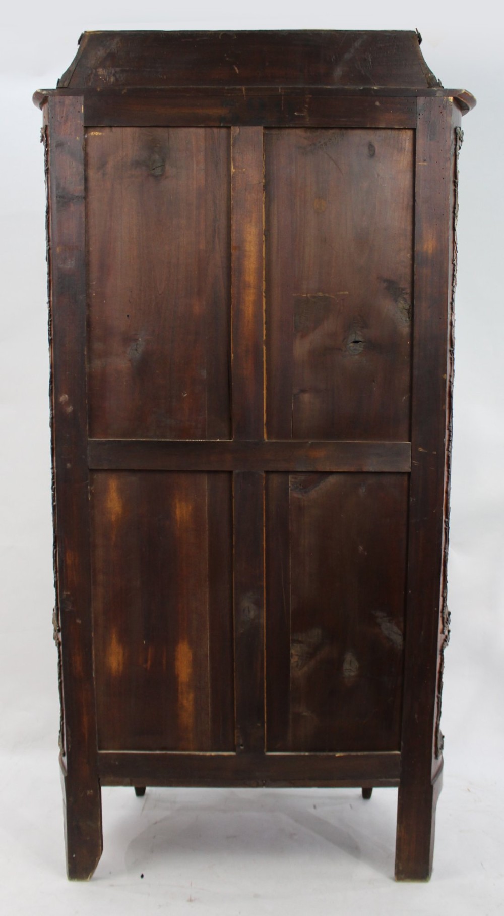 A nineteenth-century French serpentine display cabinet featuring curved glass panels, gilt bronze mounts, and hand-painted Vernis Martin panels on the lower section. View XII