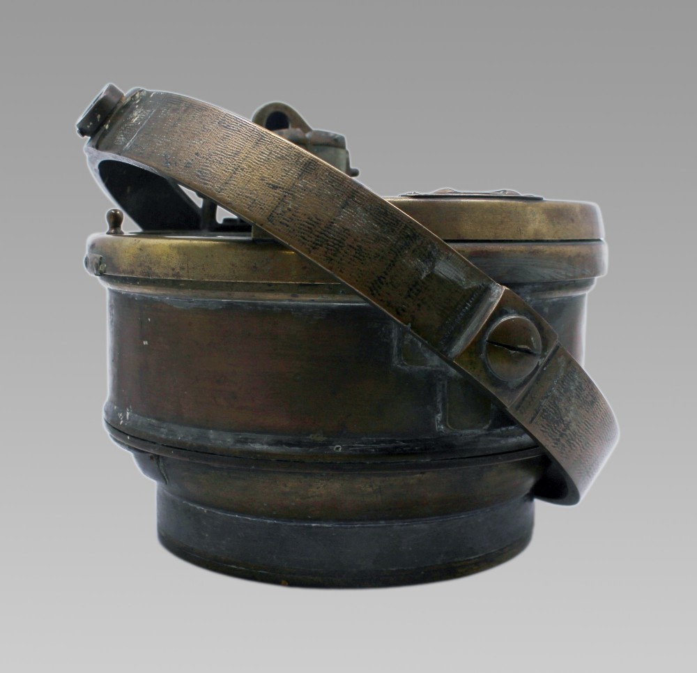 Early 20th Century Bronze and Brass Gimballed Ship's Compass by F. Smith & Sons View X