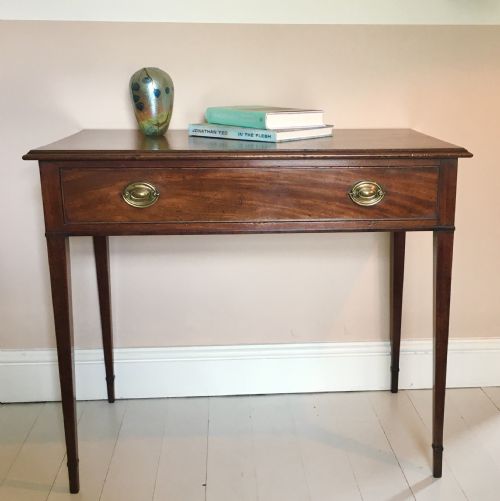 george iii mahogany side table - CATEGORY: ANTIQUE TABLES - DATED GEORGIAN