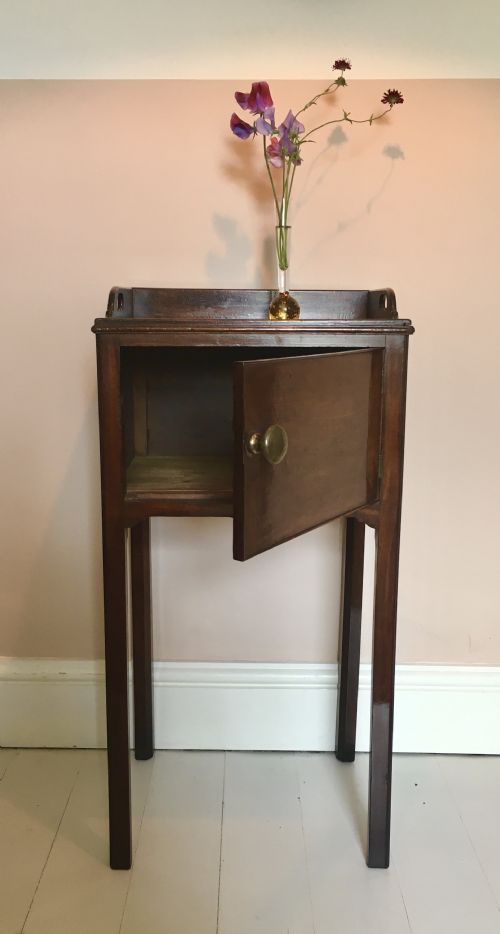 MAHOGANY BEDSIDE POT CUPBOARD - ADDITIONAL PHOTO 2