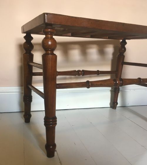 LUGGAGE RACK - ADDITIONAL PHOTO 2