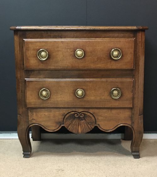 french chest of drawers - CATEGORY: ANTIQUE CHEST OF DRAWERS - DATED 18TH CENTURY