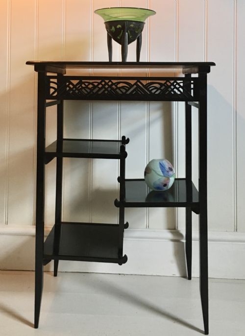AESTHETIC SIDE TABLE - ADDITIONAL PHOTO 1