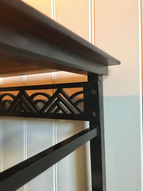 AESTHETIC SIDE TABLE - ADDITIONAL PHOTO 2