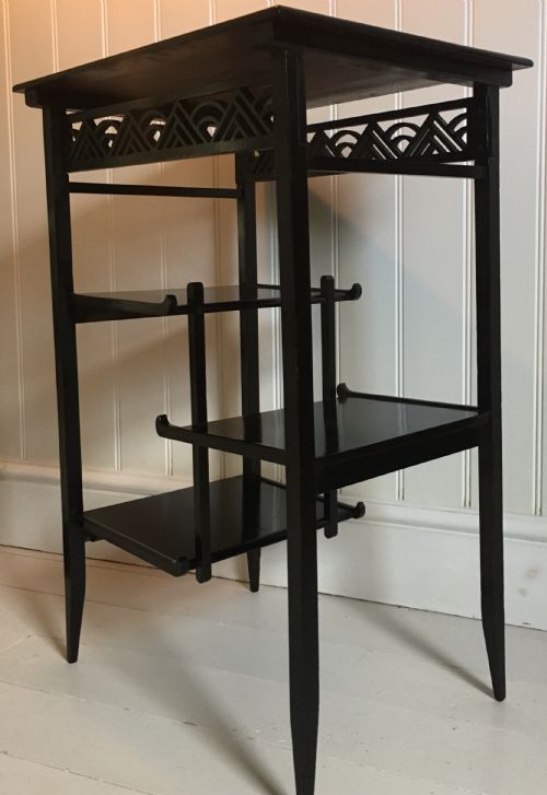 AESTHETIC SIDE TABLE - ADDITIONAL PHOTO 3