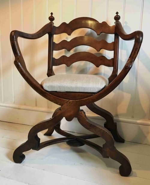 nineteenth century walnut chair - CATEGORY: ANTIQUE CHAIRS - DATED 19TH CENTURY