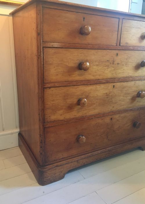 C19TH PINE CHEST OF DRAWERS - ADDITIONAL PHOTO 3