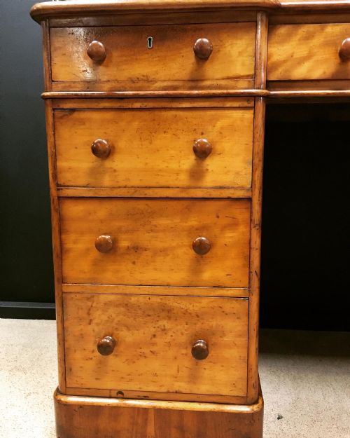HEALS OF LONDON SATIN BIRCH PEDESTAL DESK - ADDITIONAL PHOTO 5