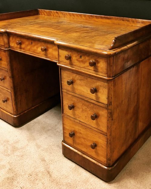 HEALS OF LONDON SATIN BIRCH PEDESTAL DESK - ADDITIONAL PHOTO 7