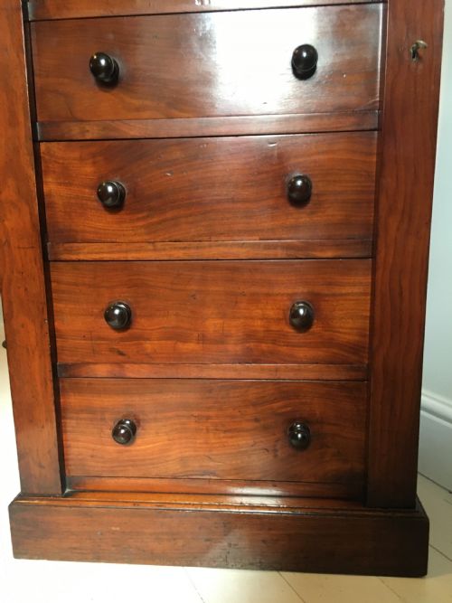 WALNUT WELLINGTON CHEST - ADDITIONAL PHOTO 3