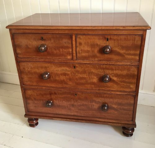 mahogany chest of drawers - CATEGORY: ANTIQUE CHEST OF DRAWERS - DATED 19TH CENTURY