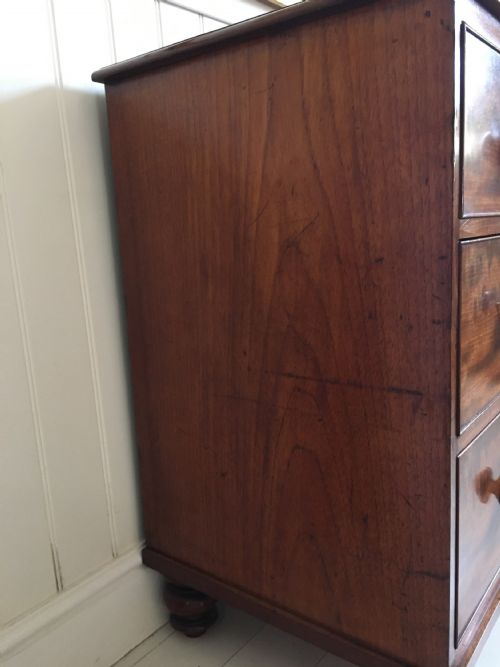 MAHOGANY CHEST OF DRAWERS - ADDITIONAL PHOTO 7