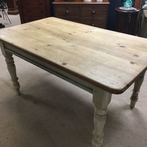 PINE KITCHEN TABLE - ADDITIONAL PHOTO 1
