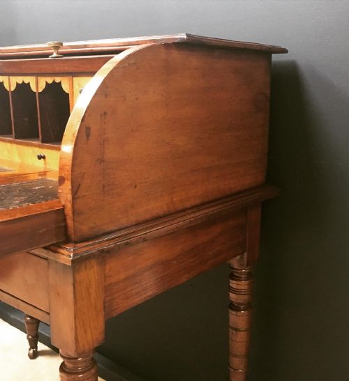 19TH CENTURY WALNUT DESK - ADDITIONAL PHOTO 5