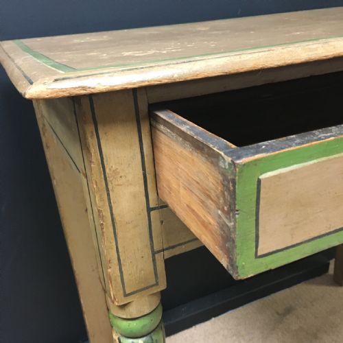 PAINTED BOW FRONT SIDE TABLE - ADDITIONAL PHOTO 4