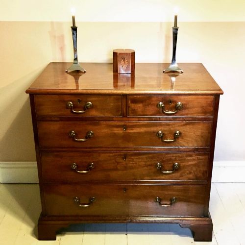 georgian mahogany chest of drawers - CATEGORY: ANTIQUE CHEST OF DRAWERS - DATED GEORGIAN
