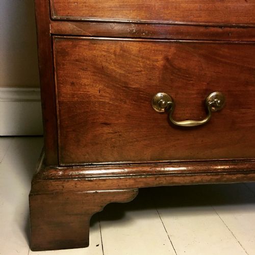 GEORGIAN MAHOGANY CHEST OF DRAWERS - ADDITIONAL PHOTO 5