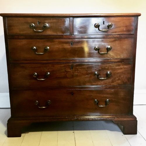 GEORGIAN MAHOGANY CHEST OF DRAWERS - ADDITIONAL PHOTO 6