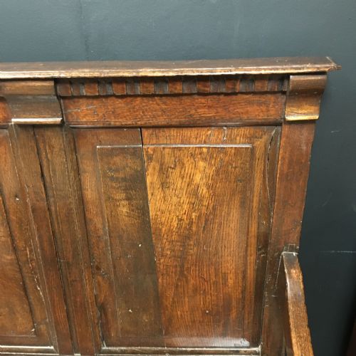 18TH CENTURY OAK SETTLE - ADDITIONAL PHOTO 3
