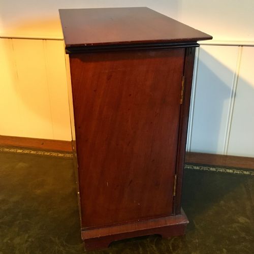 ARTS AND CRAFTS CABINET - ADDITIONAL PHOTO 5