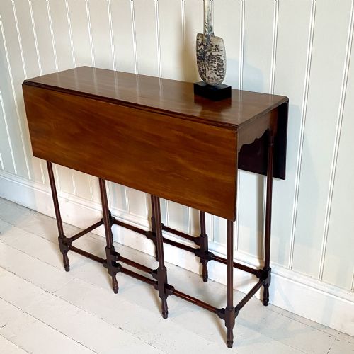 19thc mahogany spider leg table - CATEGORY: ANTIQUE TABLES - DATED 19TH CENTURY
