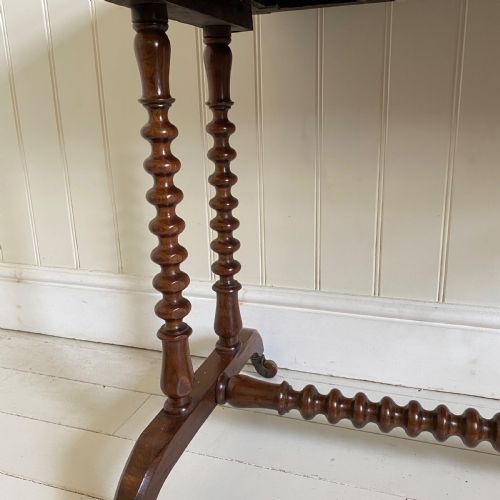 19TH CENTURY ROSEWOOD TABLE - ADDITIONAL PHOTO 3