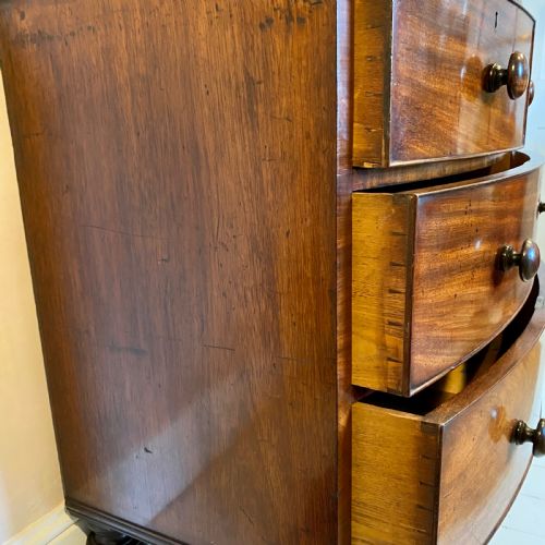 19TH CENTURY BOW FRONT CHEST OF DRAWERS - ADDITIONAL PHOTO 6