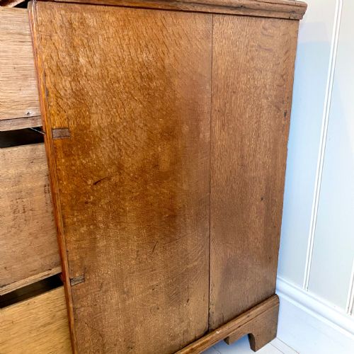 18TH CENTURY OAK CHEST OF DRAWERS - ADDITIONAL PHOTO 7
