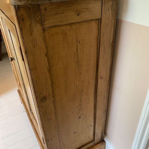 VICTORIAN PINE CUPBOARD - ADDITIONAL PHOTO 5