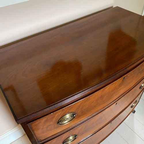 19TH CENTURY BOW FRONT CHEST OF DRAWERS - ADDITIONAL PHOTO 4