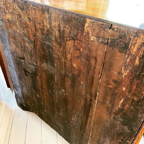 18TH CENTURY WALNUT CHEST OF DRAWERS - ADDITIONAL PHOTO 3