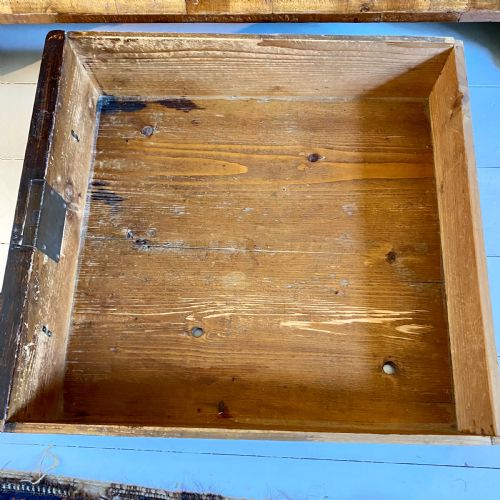 18TH CENTURY WALNUT CHEST OF DRAWERS - ADDITIONAL PHOTO 10
