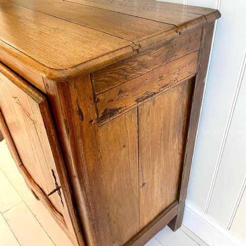 18TH CENTURY FRENCH OAK CUPBOARD - ADDITIONAL PHOTO 4