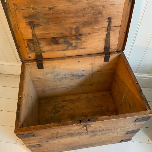 PINE CAMPAIGN TRUNK - ADDITIONAL PHOTO 6