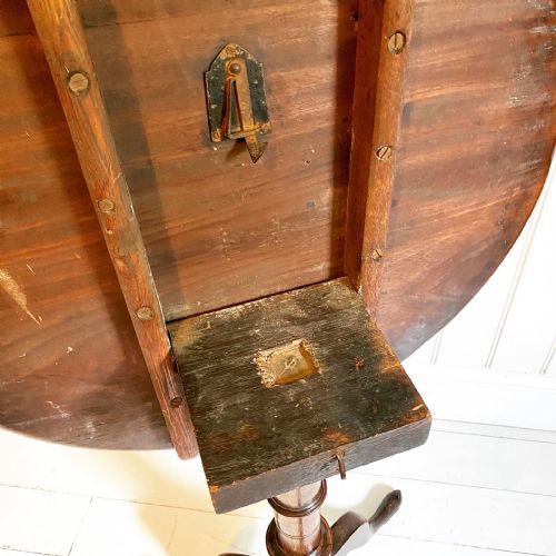GEORGIAN MAHOGANY TILT TOP OCCASIONAL TABLE - ADDITIONAL PHOTO 4