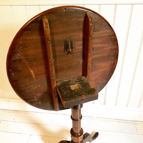 GEORGIAN MAHOGANY TILT TOP OCCASIONAL TABLE - ADDITIONAL PHOTO 6