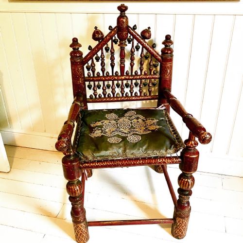 lacquered balinese chair - CATEGORY: ANTIQUE CHAIRS - DATED 1900