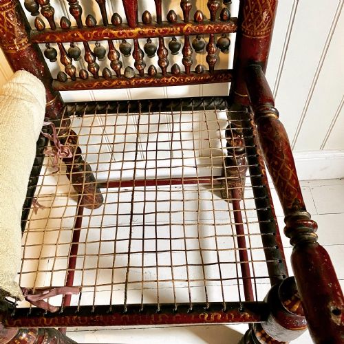 LACQUERED BALINESE CHAIR - ADDITIONAL PHOTO 3