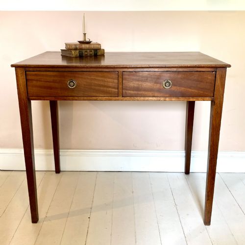 19th century mahogany side table - CATEGORY: ANTIQUE TABLES - DATED 19TH CENTURY