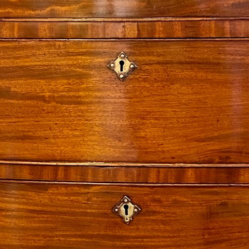 19TH CENTURY MAHOGANY CHEST OF DRAWERS - ADDITIONAL PHOTO 3