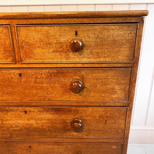 19TH CENTURY MAHOGANY CHEST OF DRAWERS - ADDITIONAL PHOTO 1