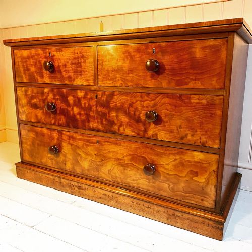 19TH CENTURY MAHOGANY CHEST OF DRAWERS - ADDITIONAL PHOTO 1