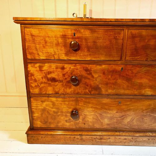 19TH CENTURY MAHOGANY CHEST OF DRAWERS - ADDITIONAL PHOTO 2