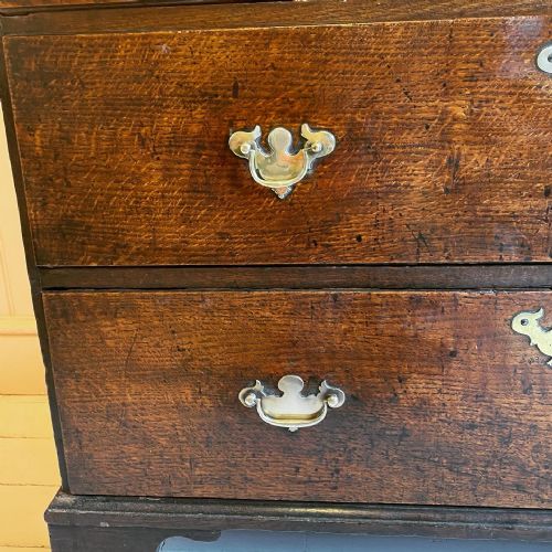 GEORGIAN OAK CHEST OF DRAWERS - ADDITIONAL PHOTO 2