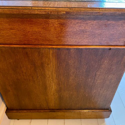 19TH CENTURY OAK PEDESTAL DESK - ADDITIONAL PHOTO 9