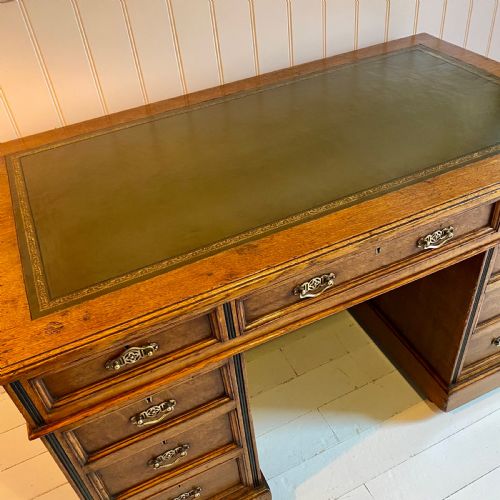 19TH CENTURY OAK PEDESTAL DESK - ADDITIONAL PHOTO 11