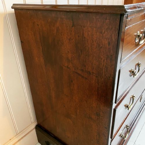 GEORGIAN MAHOGANY CHEST OF DRAWERS - ADDITIONAL PHOTO 6