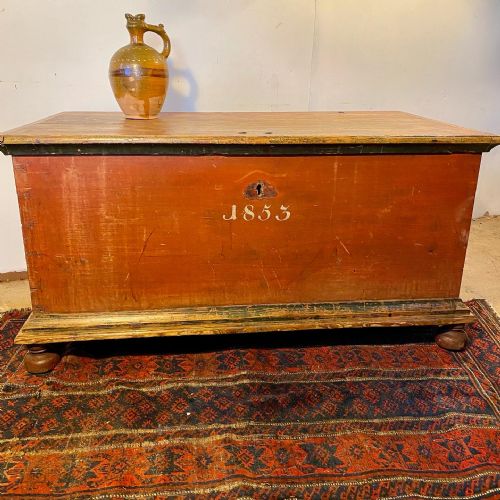 19H CENTURY SWEDISH PAINTED TRUNK - ADDITIONAL PHOTO 1